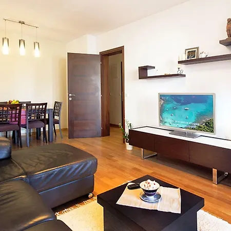 Free Beach Parking Apartament
